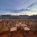 Magnifique Champs Elysees Vue Tour Eiffel Et Arc De Triomphe