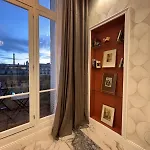 Διαμέρισμα Magnifique Champs Elysees Vue Tour Eiffel Et Arc De Triomphe *