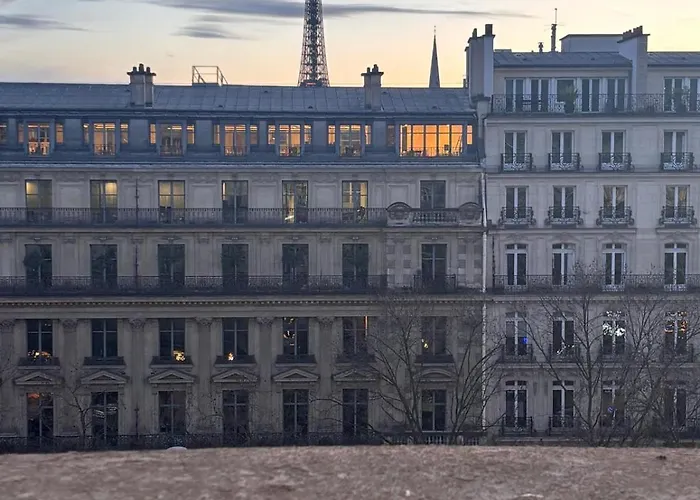 Magnifique Champs Elysees Vue Tour Eiffel Et Arc De Triomphe Apartmán Paříž